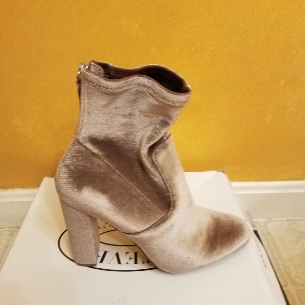 Steve Madden Grey Velvet  Booties